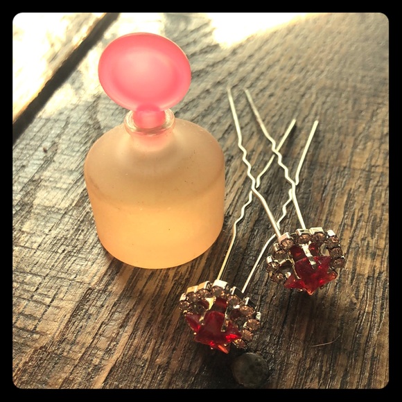 Other - Curve Wave & red star rhinestone hair pins